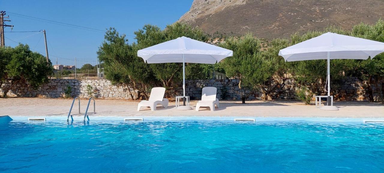 Koukouri Suites Areopoli Exteriör bild