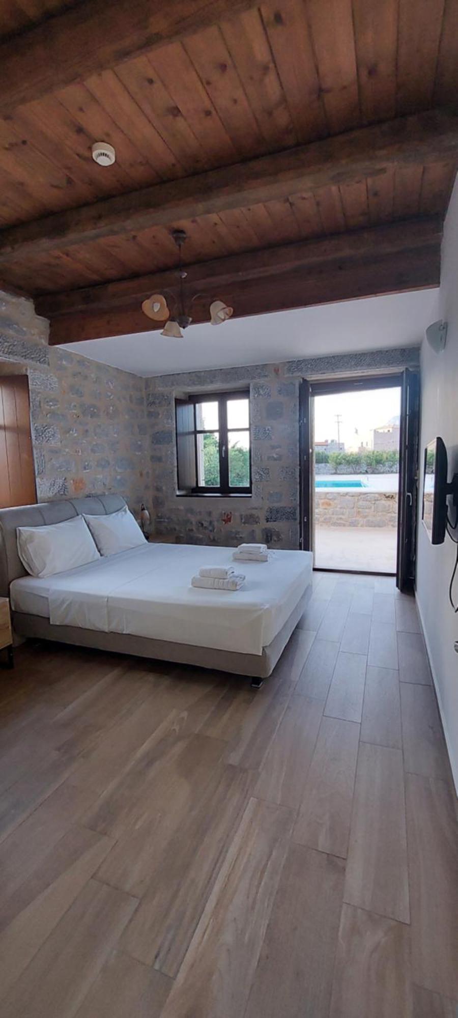 Koukouri Suites Areopoli Exteriör bild