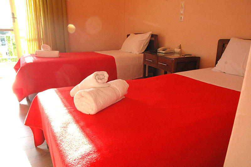Koukouri Suites Areopoli Rum bild